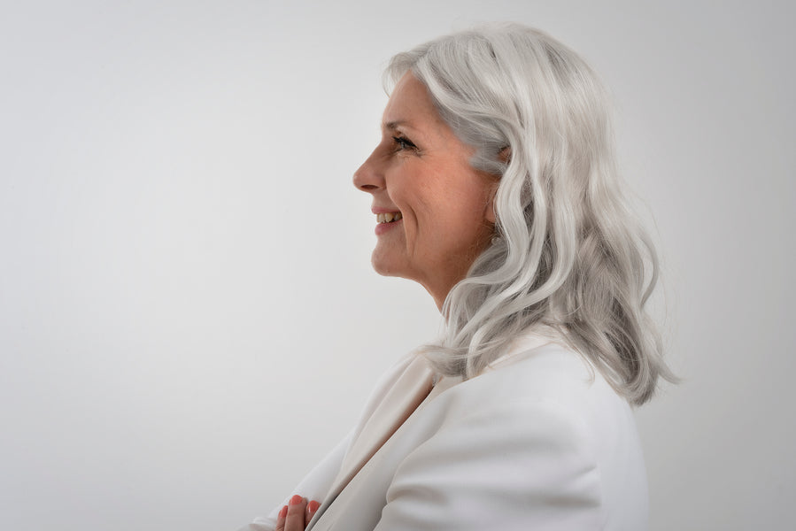 How Embracing Natural Grey or White Hair Comes with Benefits